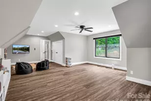 5717 Turnpike Rd, Etowah, NC 28742 - Photo 10