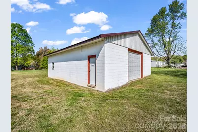 208 Oak Drive, Shelby, NC 28150 - Photo 30