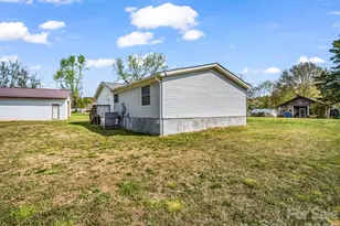 208 Oak Dr, Shelby, NC 28150 - Photo 8