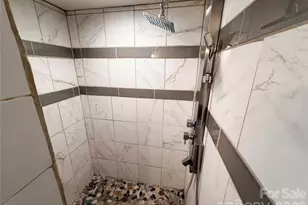 6621 Starcrest Dr, Charlotte, NC 28210 - Photo 18