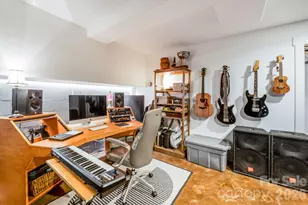 156 Bradley St, Asheville, NC 28806 - Photo 32