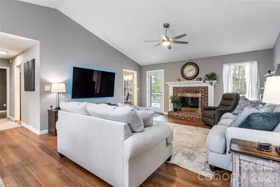 504 Windsor Forest Court, Fletcher, NC 28732 - Photo 4