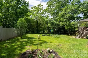 345 Lower Grassy Branch Rd, Asheville, NC 28805 - Photo 6