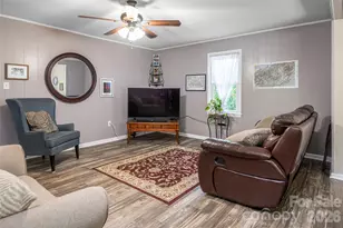 345 Lower Grassy Branch Rd, Asheville, NC 28805 - Photo 10