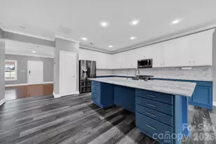 325 Mt Side Way, Fort Mill, SC 29715 - Photo 14