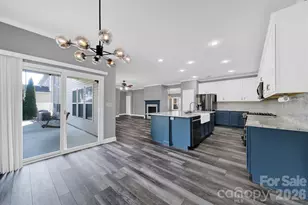 325 Mt Side Way, Fort Mill, SC 29715 - Photo 18