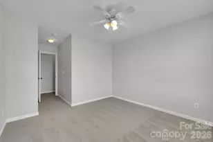 17039 Greenlawn Hills Ct, Charlotte, NC 28213 - Photo 16