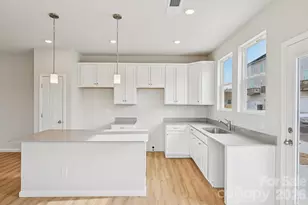 201 Vanguard Ln, Cramerton, NC 28032 - Photo 16