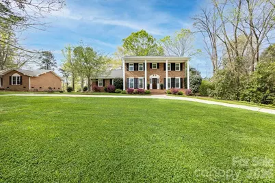 5918 Foxcrest Drive, Mint Hill, NC 28227 - Photo 2