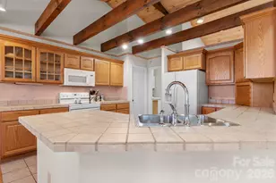 114 Little Sugar Ln, Sugar Mountain, NC 28604 - Photo 14