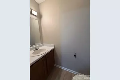 1545 14th Avenue NE, Hickory, NC 28601 - Photo 6