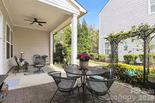 9106 Catherine Woods Pl, Charlotte, NC 28277 - Photo 2