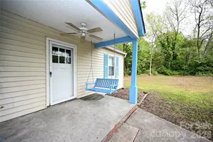 114 Gaston St, Chester, SC 29706 - Photo 2