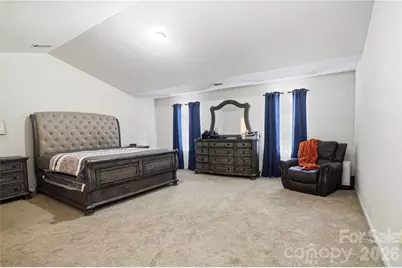 327 Ferrell Avenue, Charlotte, NC 28216 - Photo 16