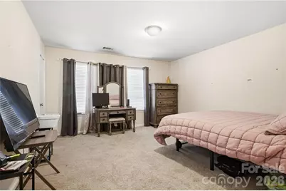 327 Ferrell Avenue, Charlotte, NC 28216 - Photo 24