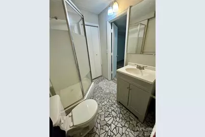 418 W Charlotte Avenue, Mount Holly, NC 28120 - Photo 10