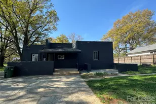 418 W Charlotte Ave, Mount Holly, NC 28120 - Photo 14