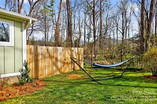 216 Vance Ave, Black Mountain, NC 28711 - Photo 4