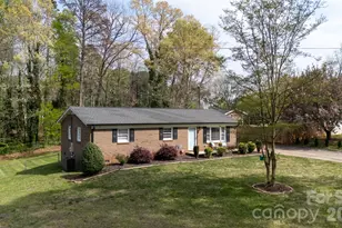 2640 Meadowlark Ln, Gastonia, NC 28056 - Photo 1