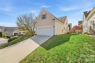 8 Sweet Gum Dr, Asheville, NC 28805 - Photo 2