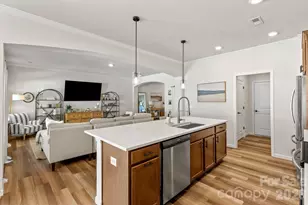 8208 Merryvale Ln, Charlotte, NC 28214 - Photo 14