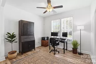 10056 Paisley Dr, Charlotte, NC 28269 - Photo 4