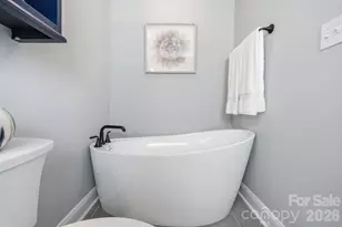 10056 Paisley Dr, Charlotte, NC 28269 - Photo 20