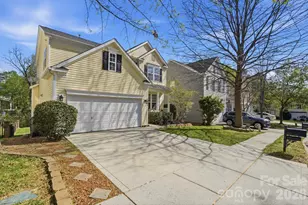 10056 Paisley Dr, Charlotte, NC 28269 - Photo 2