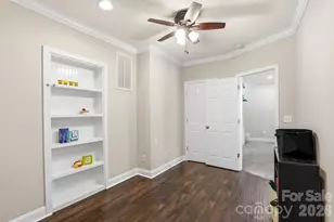 10056 Paisley Dr, Charlotte, NC 28269 - Photo 32