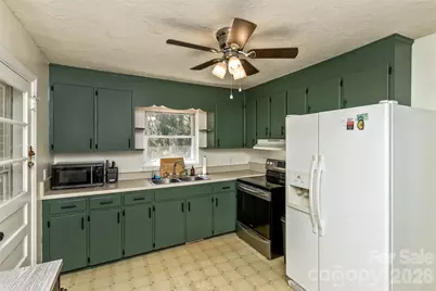 30 Valley Hill Drive, Canton, NC 28716 - Photo 6