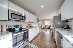 1512 Newcastle St, Charlotte, NC 28216 - Photo 6