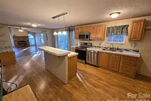 6 Woodland St, Spruce Pine, NC 28777 - Photo 4