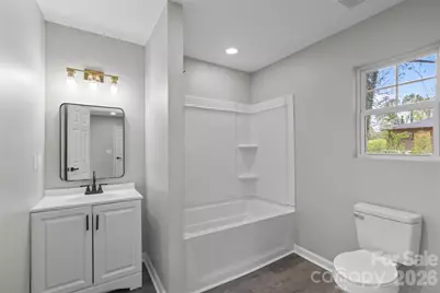 902 W 6th Avenue, Gastonia, NC 28052 - Photo 8