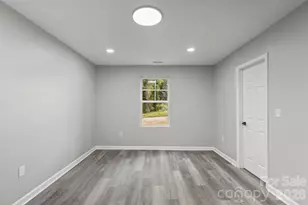 902 W 6th Ave, Gastonia, NC 28052 - Photo 12