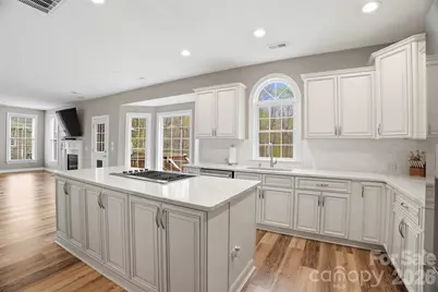 1711 Crestgate Drive, Waxhaw, NC 28173 - Photo 8