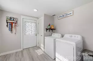 513 7th St SW, Taylorsville, NC 28681 - Photo 32