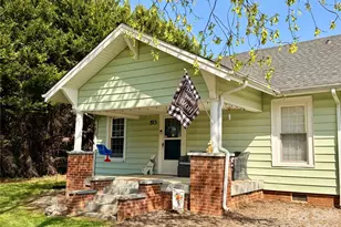 513 7th St SW, Taylorsville, NC 28681 - Photo 2