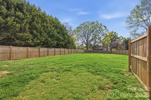 513 7th St SW, Taylorsville, NC 28681 - Photo 4