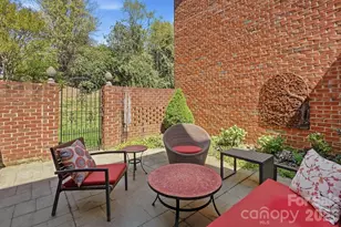 9423 Bonnie Briar Cir, Charlotte, NC 28277 - Photo 34