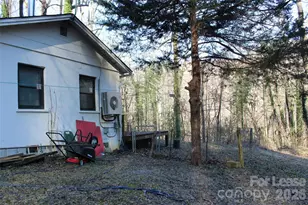 445 Autumn Ln, Tryon, NC 28782 - Photo 16