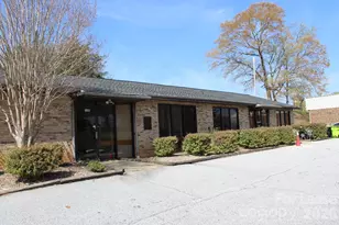 108 W Rutherford St, Landrum, SC 29356 - Photo 1