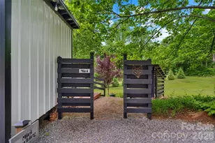 787 Ridge Rd, Marion, NC 28752 - Photo 24