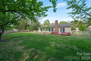 524 Regency Dr, Charlotte, NC 28211 - Photo 6