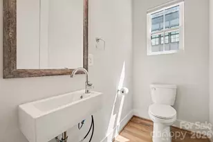 816 Madison Gln Ln, Charlotte, NC 28209 - Photo 18