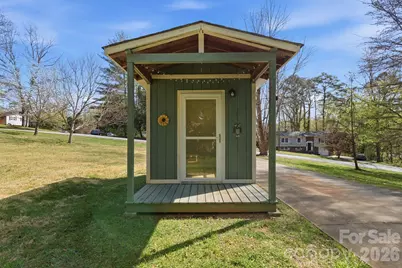 120 42nd Avenue Circle NE, Hickory, NC 28601 - Photo 10