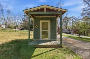 120 42nd Ave Cir NE, Hickory, NC 28601 - Photo 10