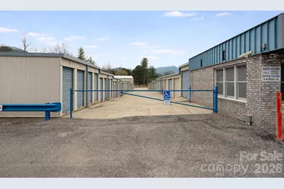 440 E State Street, Black Mountain, NC 28711 - Photo 6