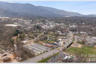 440 E State Street, Black Mountain, NC 28711 - Photo 2