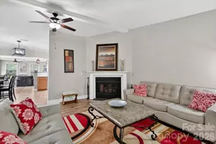 6308 Pineburr Rd, Charlotte, NC 28211 - Photo 4