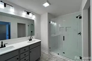 11031 Pagebrook Ln, Charlotte, NC 28214 - Photo 18